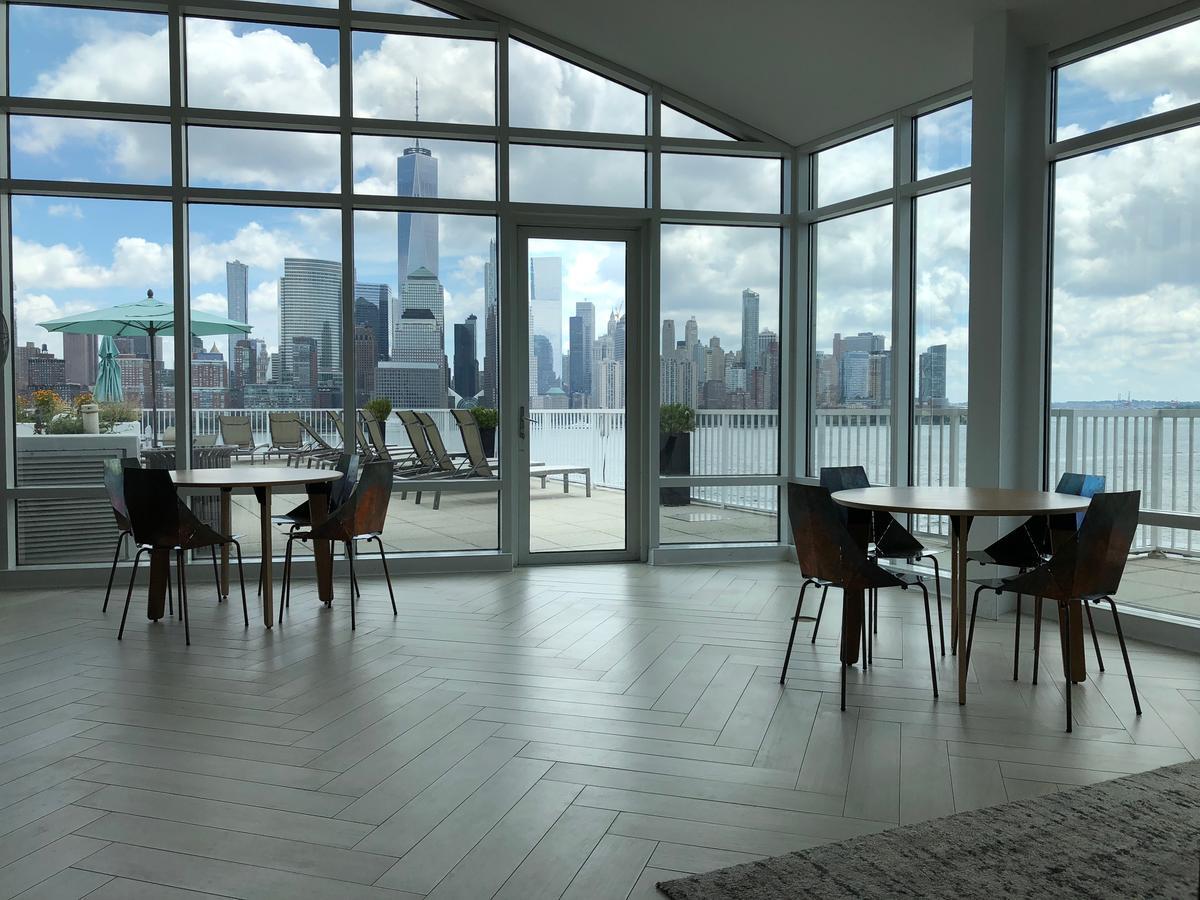 Dharma Home Suites Jc At Exchange Place Jersey City Exterior foto