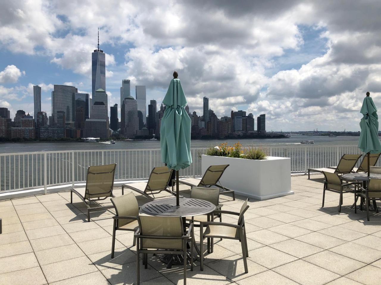 Dharma Home Suites Jc At Exchange Place Jersey City Exterior foto