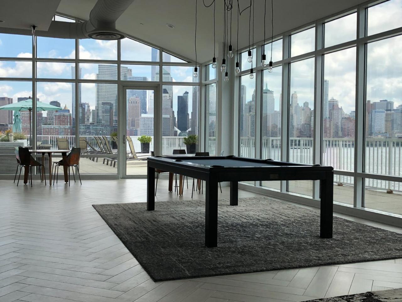 Dharma Home Suites Jc At Exchange Place Jersey City Exterior foto